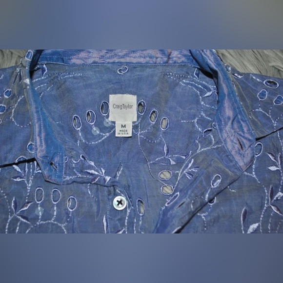 CRAIG TAYLOR Purple Embroidered Eyelet Button Front Blouse S/M - Picture 4 of 4